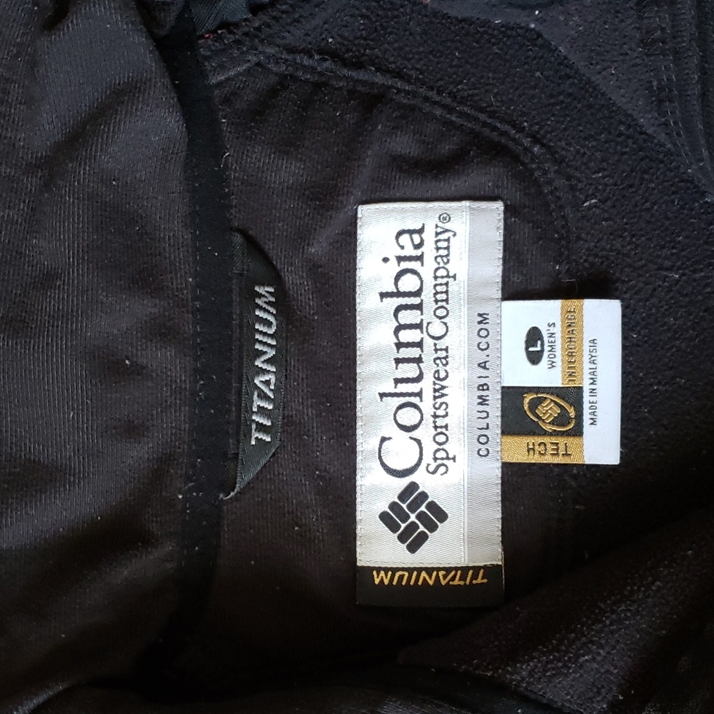 Columbia Titanium Tech Softshell Waterproof Red J… - image 2